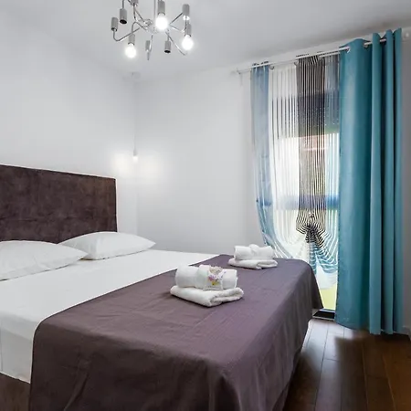 Mare's 1 Apartamento *